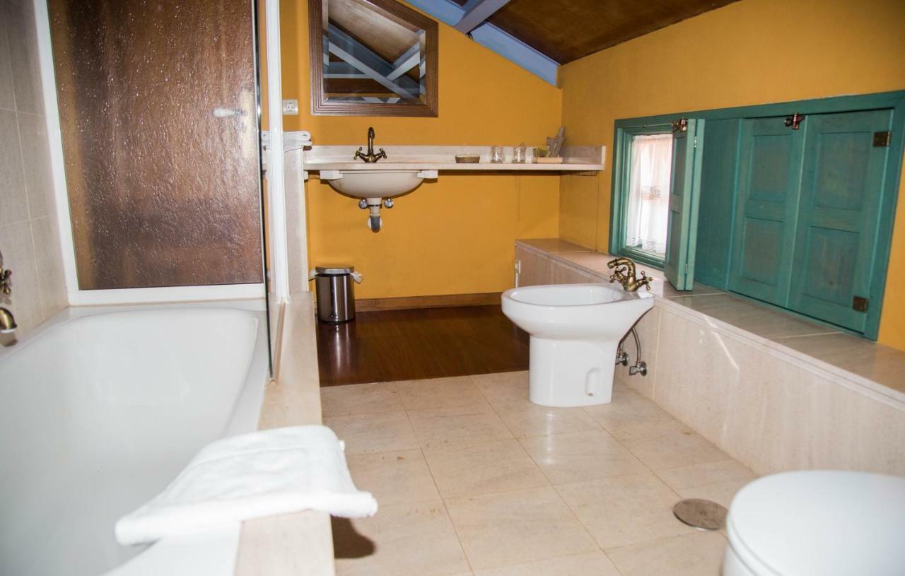 Hostal Casa Don Din Cruces Exterior foto
